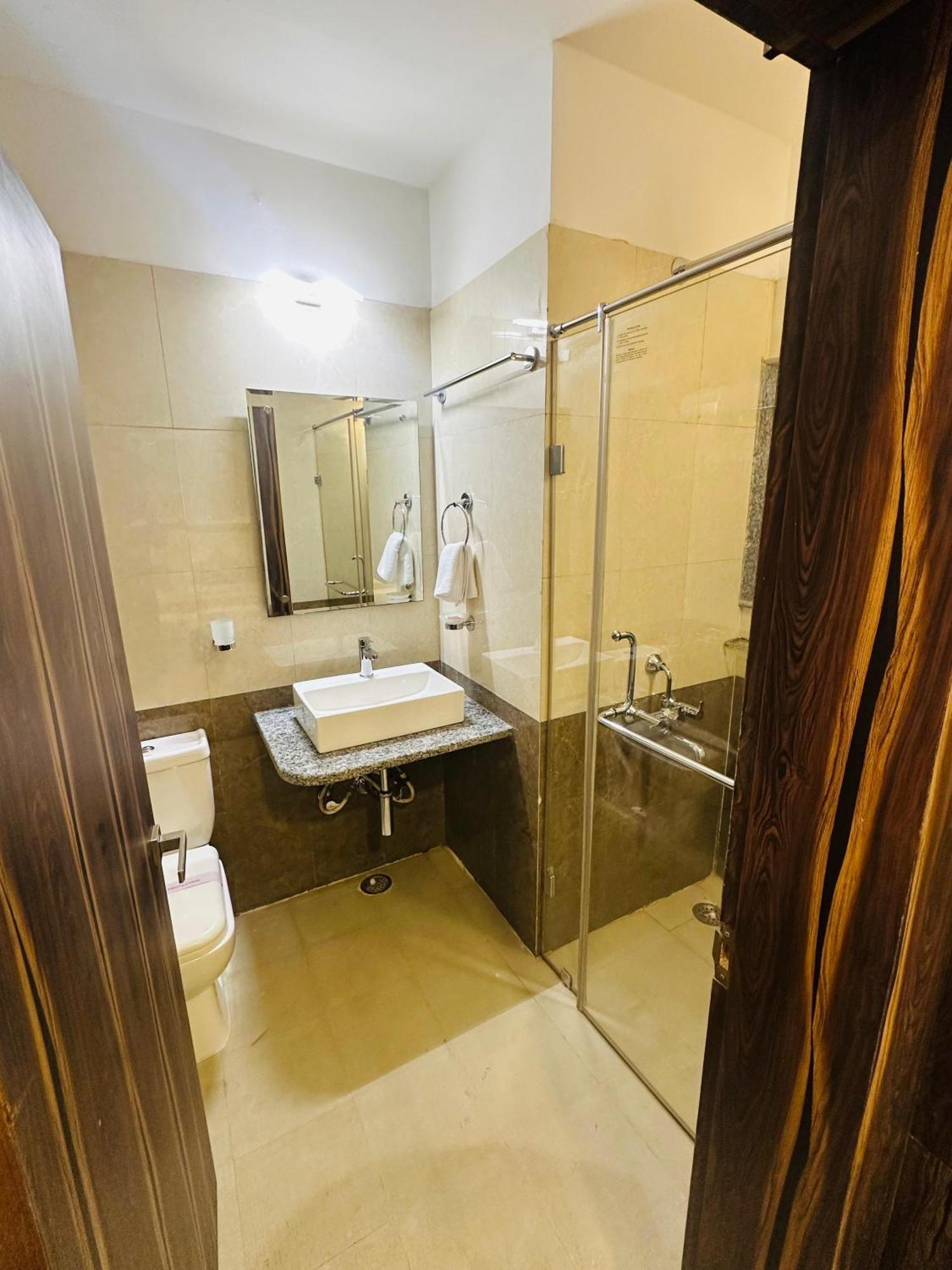 Hotel The Grand Agastya Kaohni Ngoại thất bức ảnh