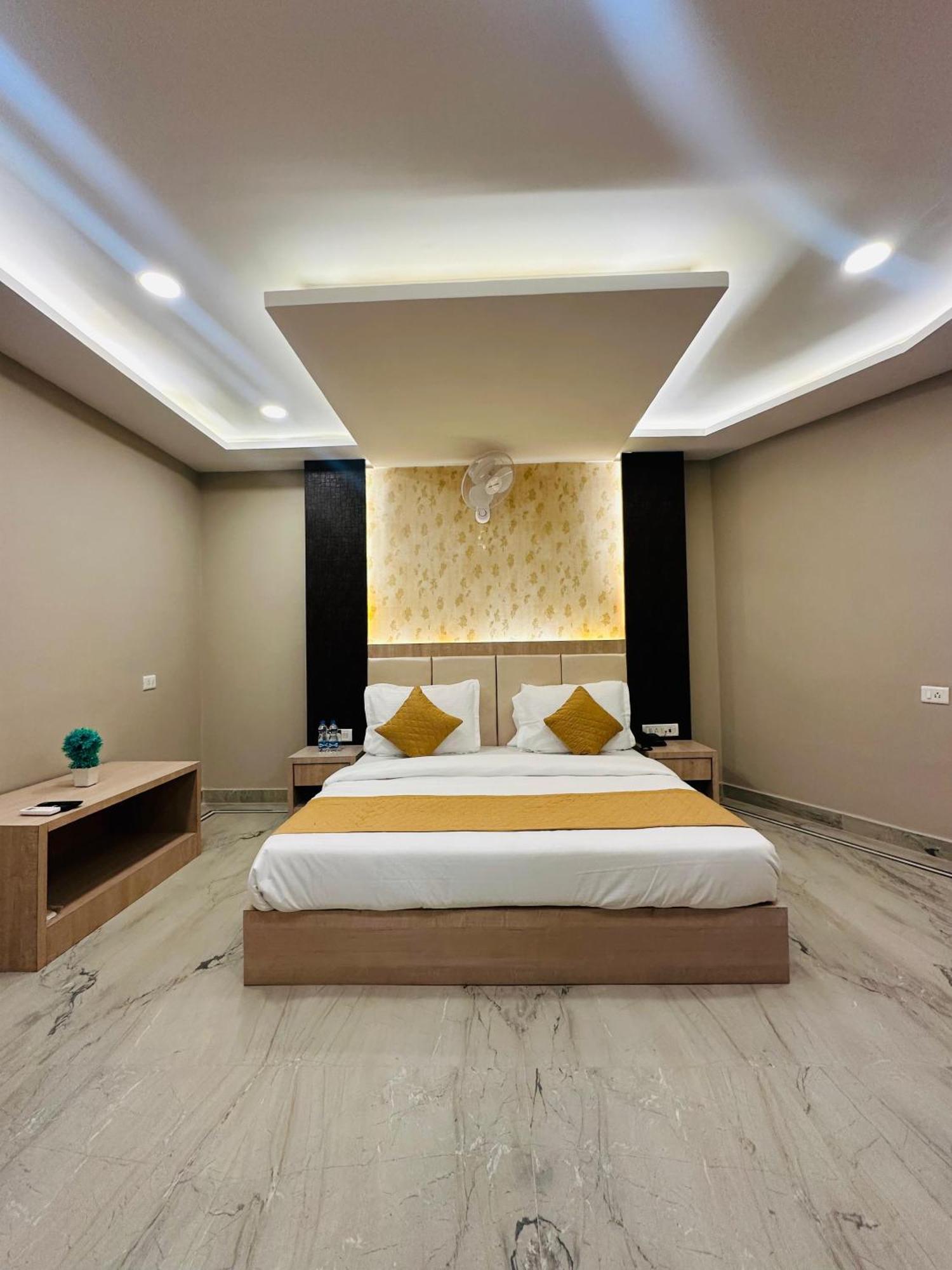 Hotel The Grand Agastya Kaohni Ngoại thất bức ảnh