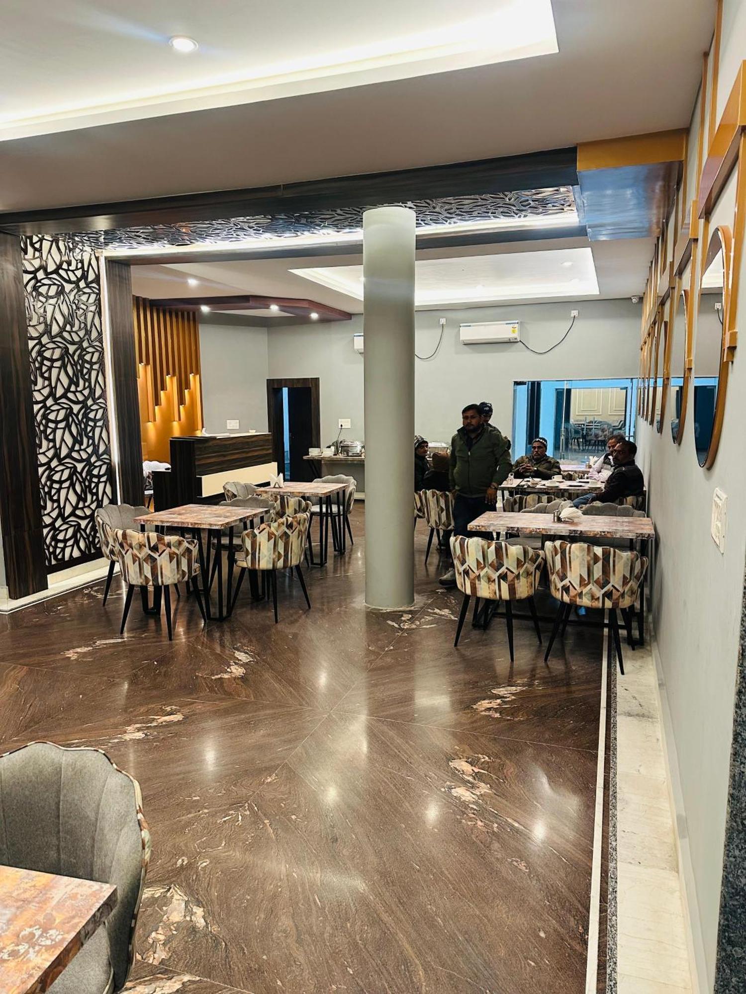 Hotel The Grand Agastya Kaohni Ngoại thất bức ảnh